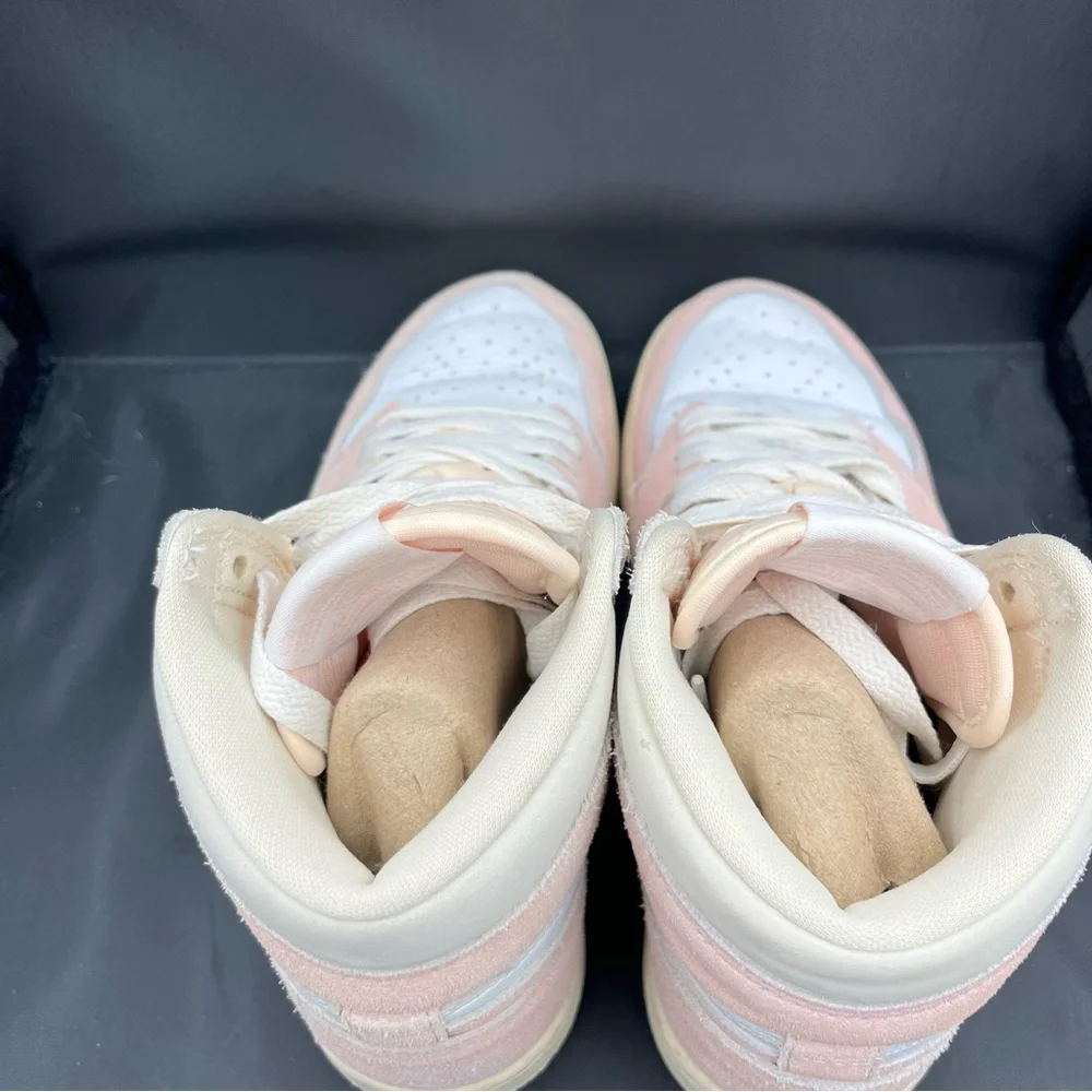Nike Air Jordan 1 Retro High OG in the "Washed Pink" pre-yellowed midsole 5.5 - Picture 9 of 16